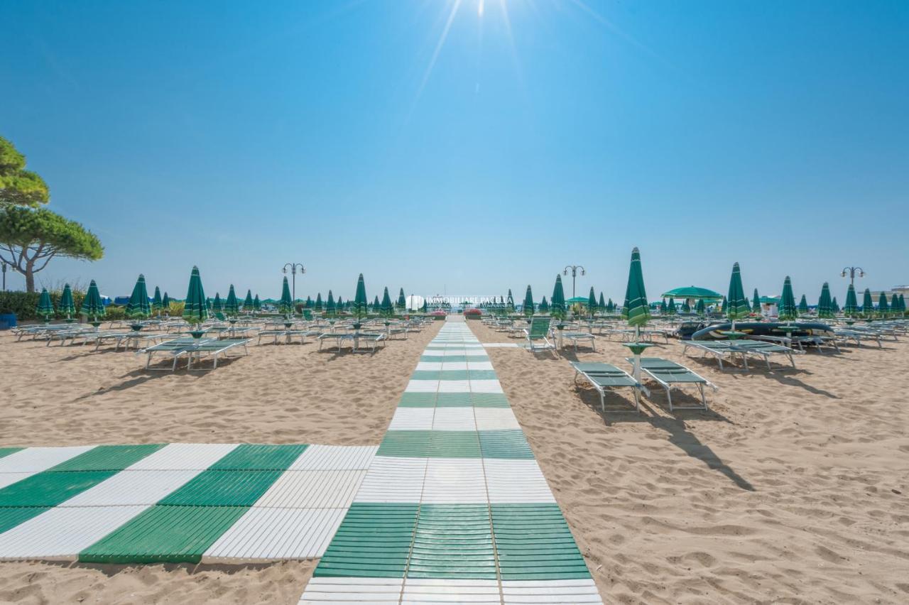 Residence El Palmar Da Colla Лидо ди Йезоло Екстериор снимка